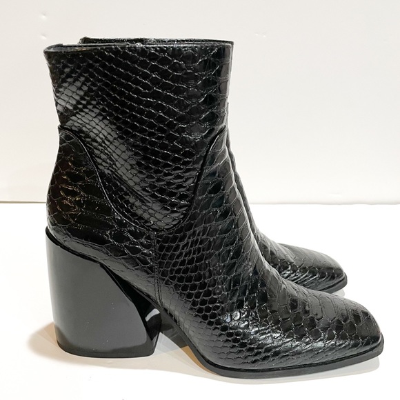 Circus by Sam Edelman Palmina Ankle Boot - Picture 9 of 10